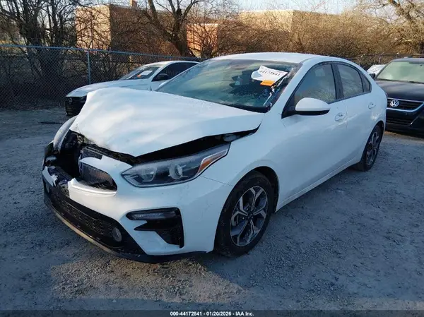 3KPF24AD0LE220165 2020 KIA FORTE - Image 2