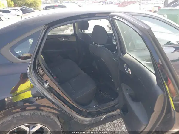 3KPF24AD0LE235345 2020 KIA FORTE - Image 8