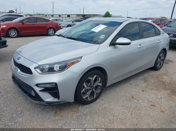 3KPF24AD0LE247320 2020 KIA FORTE - Image 2
