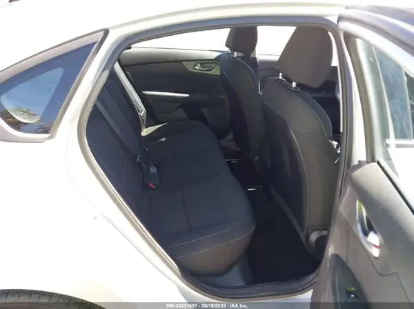 3KPF24AD0LE250492 2020 KIA FORTE - Image 8