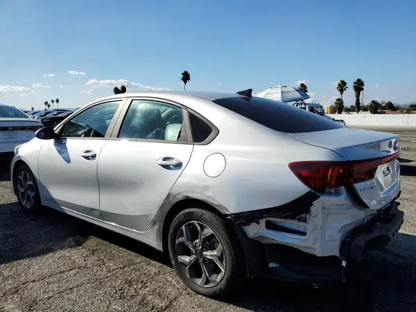 3KPF24AD0LE251271 2020 KIA FORTE - Image 2