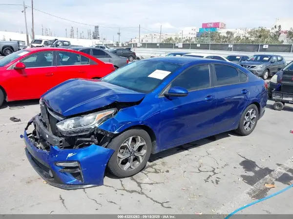 3KPF24AD0LE257524 2020 KIA FORTE - Image 2