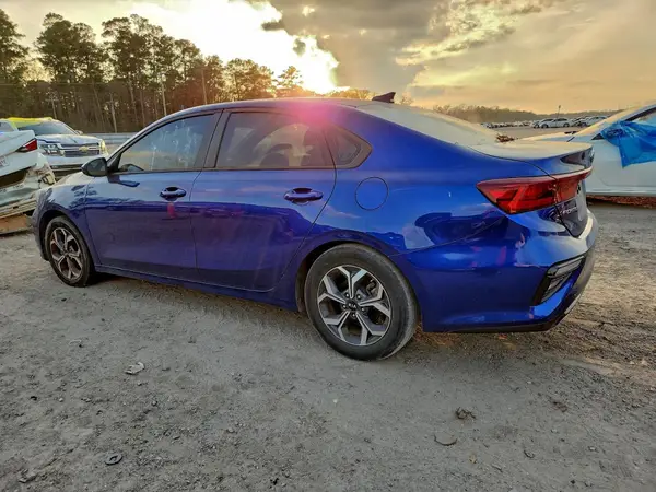 3KPF24AD0ME262613 2021 KIA FORTE - Image 2