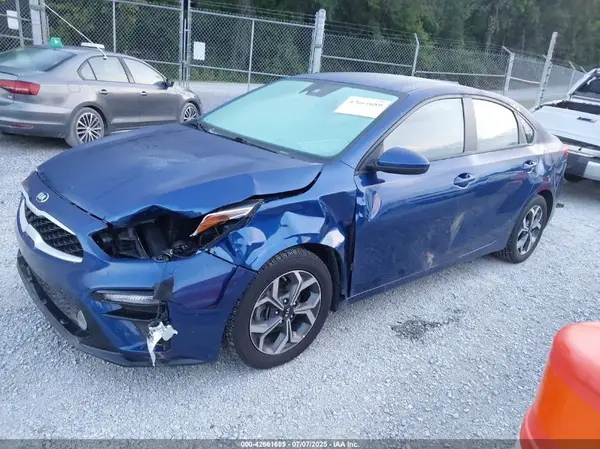 3KPF24AD0ME262840 2021 KIA FORTE - Image 2
