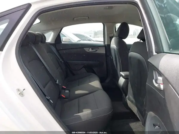 3KPF24AD0ME265317 2021 KIA FORTE - Image 8