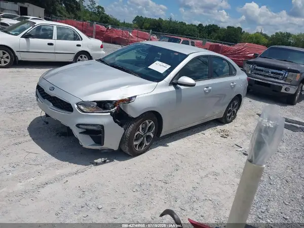 3KPF24AD0ME267231 2021 KIA FORTE - Image 2