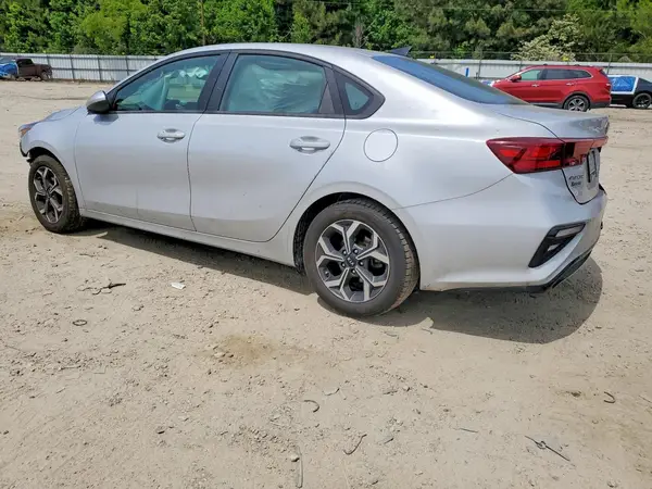 3KPF24AD0ME267441 2021 KIA FORTE - Image 2