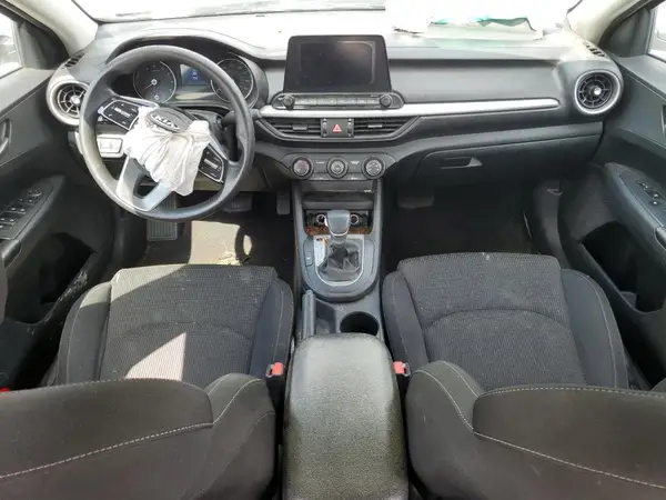 3KPF24AD0ME271098 2021 KIA FORTE - Image 8