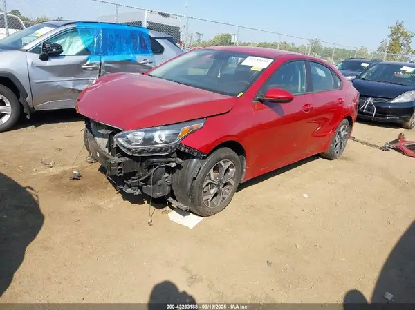 3KPF24AD0ME271571 2021 KIA FORTE - Image 2