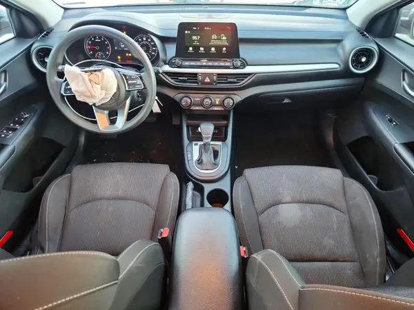 3KPF24AD0ME273062 2021 KIA FORTE - Image 8