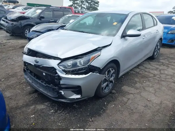 3KPF24AD0ME275443 2021 KIA FORTE - Image 2