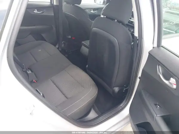 3KPF24AD0ME275443 2021 KIA FORTE - Image 8