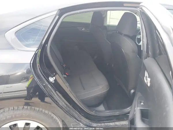 3KPF24AD0ME275748 2021 KIA FORTE - Image 8