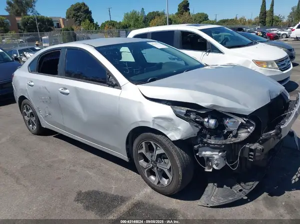3KPF24AD0ME279430 2021 KIA FORTE - Image 1