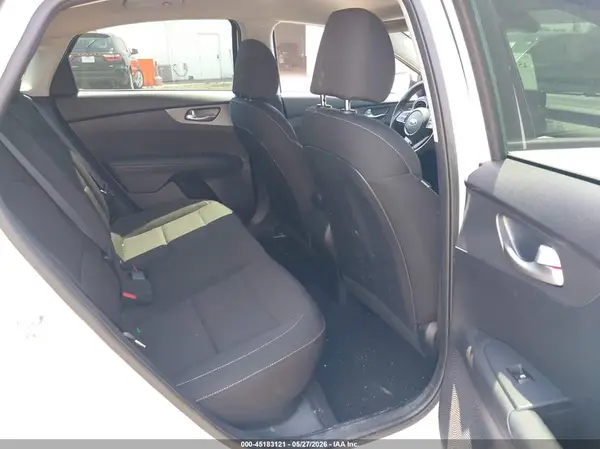 3KPF24AD0ME282246 2021 KIA FORTE - Image 8