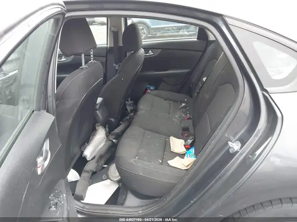 3KPF24AD0ME284756 2021 KIA FORTE - Image 8