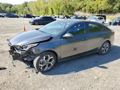 3KPF24AD0ME285664 2021 KIA FORTE