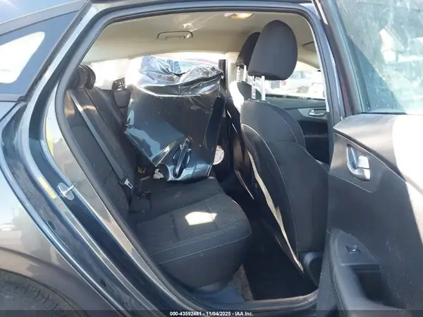 3KPF24AD0ME287429 2021 KIA FORTE - Image 8