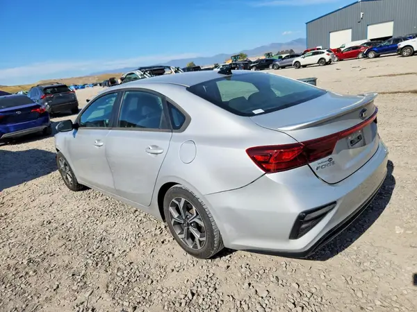 3KPF24AD0ME291593 2021 KIA FORTE - Image 2