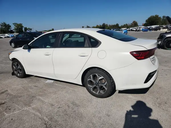 3KPF24AD0ME294056 2021 KIA FORTE - Image 2