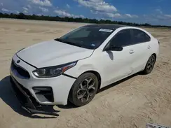 3KPF24AD0ME300275 2021 KIA FORTE