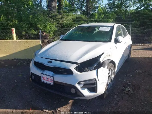 3KPF24AD0ME304231 2021 KIA FORTE - Image 2
