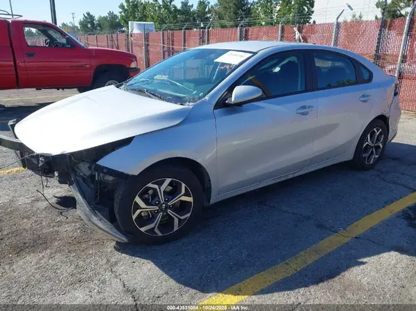 3KPF24AD0ME306318 2021 KIA FORTE - Image 2