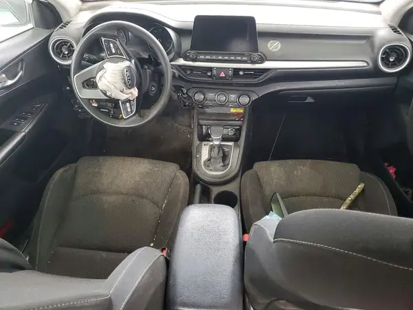 3KPF24AD0ME309963 2021 KIA FORTE - Image 8