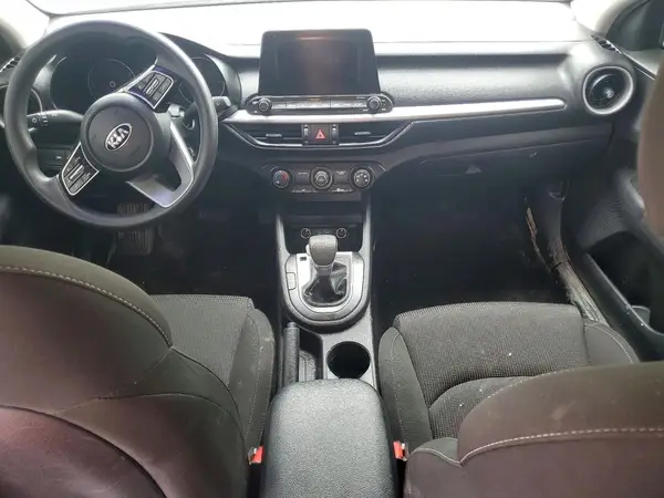 3KPF24AD0ME310076 2021 KIA FORTE - Image 8