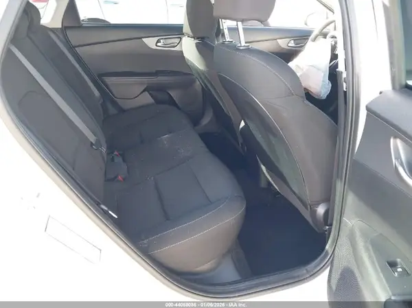3KPF24AD0ME314564 2021 KIA FORTE - Image 8