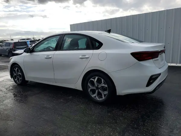 3KPF24AD0ME314841 2021 KIA FORTE - Image 2