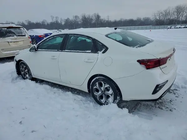 3KPF24AD0ME317321 2021 KIA FORTE - Image 2
