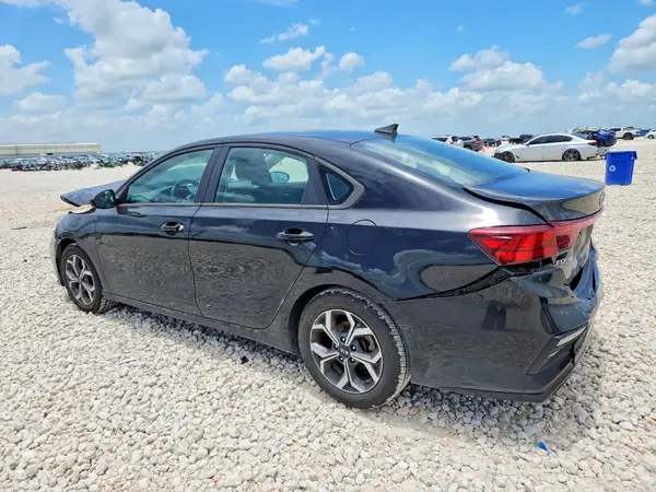 3KPF24AD0ME318579 2021 KIA FORTE - Image 2