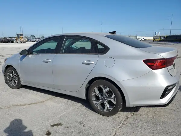 3KPF24AD0ME319750 2021 KIA FORTE - Image 2