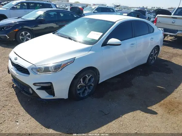 3KPF24AD0ME322812 2021 KIA FORTE - Image 2