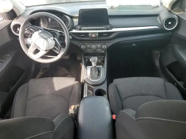 3KPF24AD0ME325340 2021 KIA FORTE - Image 8