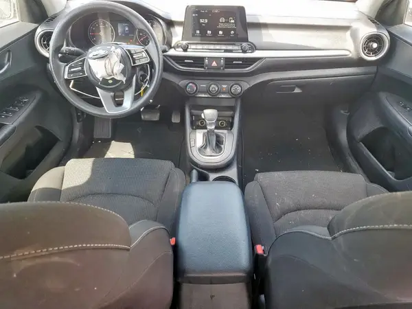 3KPF24AD0ME327847 2021 KIA FORTE - Image 8