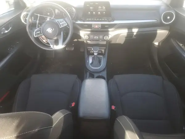 3KPF24AD0ME327850 2021 KIA FORTE - Image 8