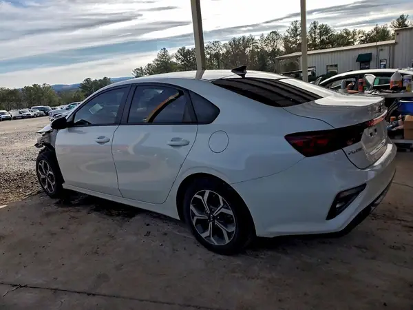 3KPF24AD0ME329422 2021 KIA FORTE - Image 2