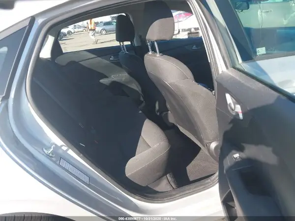 3KPF24AD0ME331932 2021 KIA FORTE - Image 8