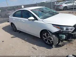 3KPF24AD0ME333843 2021 KIA FORTE