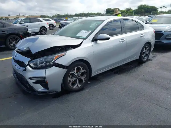 3KPF24AD0ME334880 2021 KIA FORTE - Image 2