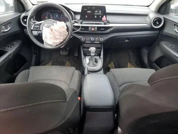 3KPF24AD0ME337066 2021 KIA FORTE - Image 8
