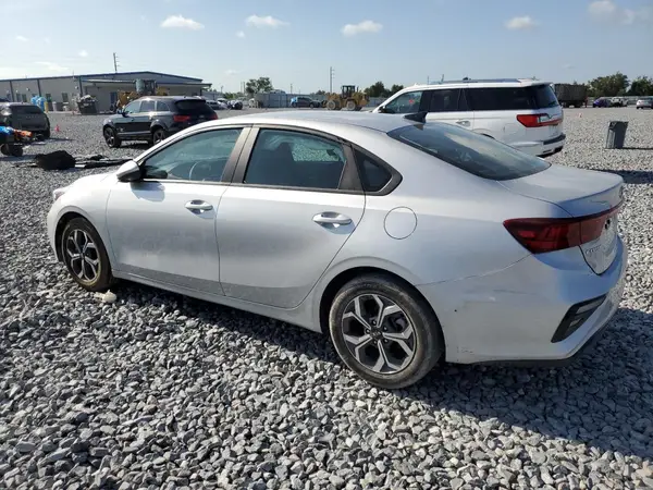 3KPF24AD0ME339500 2021 KIA FORTE - Image 2