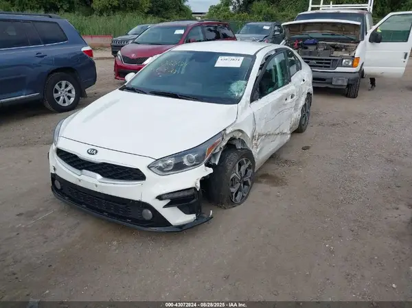 3KPF24AD0ME343871 2021 KIA FORTE - Image 2