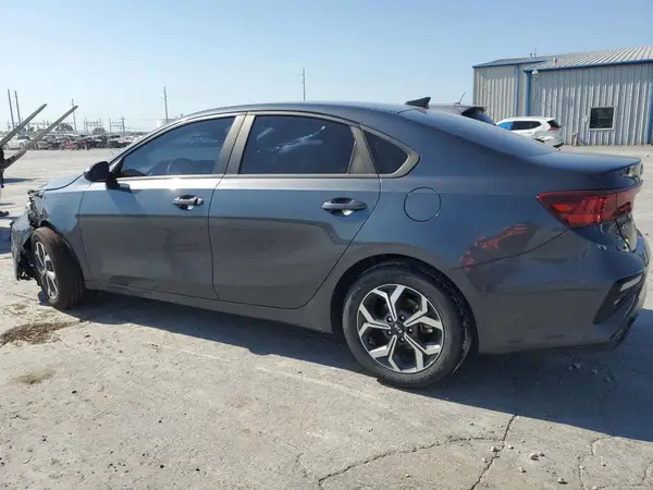 3KPF24AD0ME345099 2021 KIA FORTE - Image 2