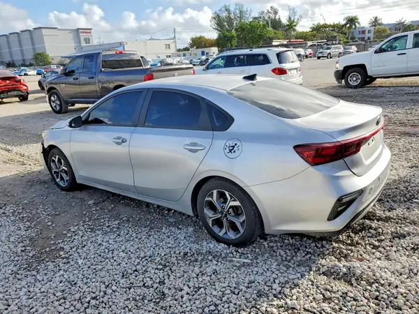 3KPF24AD0ME345698 2021 KIA FORTE - Image 2