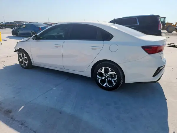 3KPF24AD0ME346916 2021 KIA FORTE - Image 2