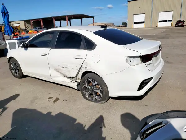 3KPF24AD0ME349329 2021 KIA FORTE - Image 2