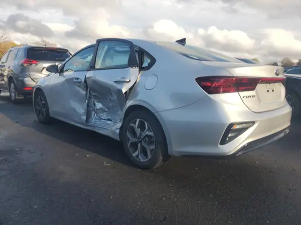 3KPF24AD0ME353414 2021 KIA FORTE - Image 2
